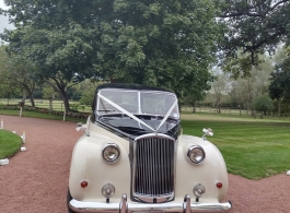 Classic car for weddings in Romford